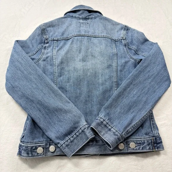 Gap Denim Jacket Womens XS Blue Excellent Medium Wash Trucker Jean Jacket - Picture 8 of 10